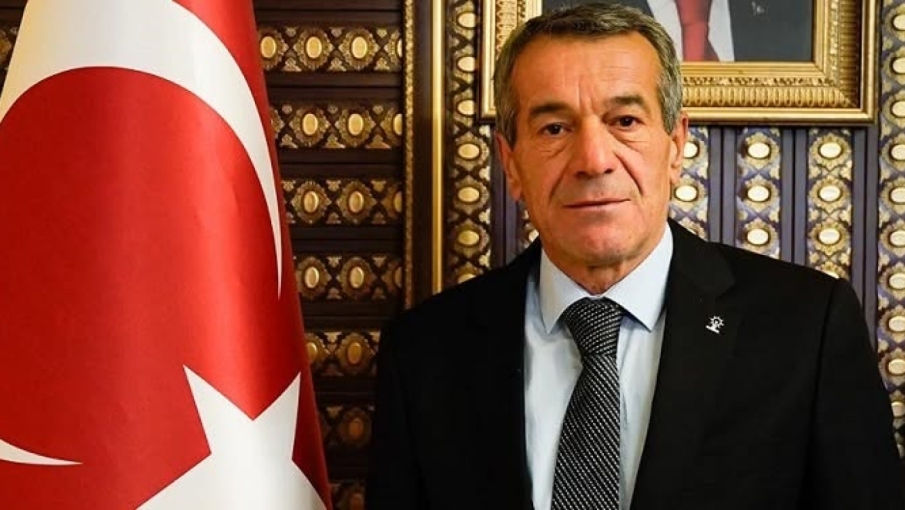 AK Parti Güneysu İlçe Binasında Cavit Ak Yarın Halkla buluşuyor