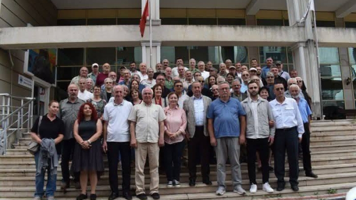 Rize Pazar Belediyesi’nde CHP’den Toplu İstifa: Çakır ve Ekibi YENİ Parti’de