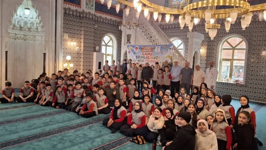 ÇEDES Projesi Kapsamında Öğrenciler Çarşıbaşı Camii’nde Buluştu