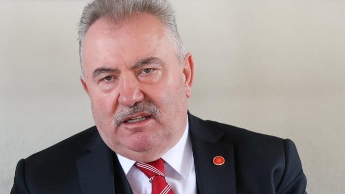 Katmer’den Sert Açıklama: “Menfaat İthamlarını Şiddetle Reddediyorum”