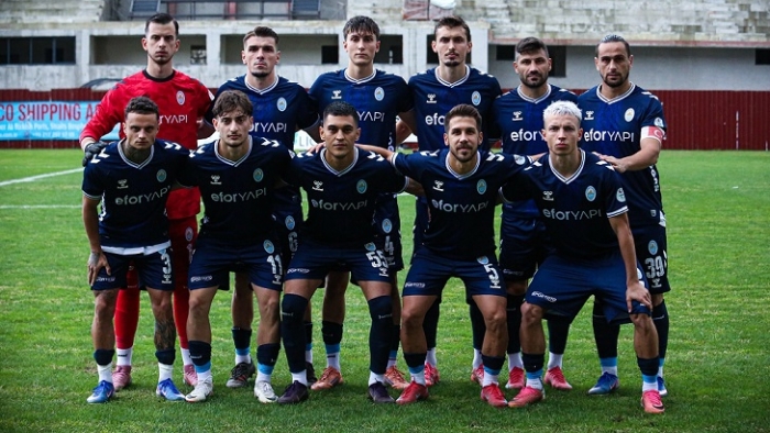Pazarspor Fırtına Gibi: 3-1 ve Liderlik Koltuğunda!